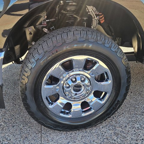 Certified 2025 Ford F250 King Ranch w/ Chrome Package image 9