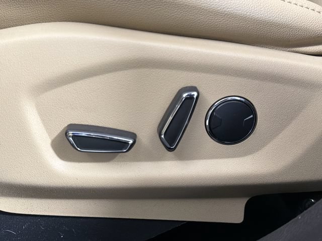 Certified 2017 Ford Explorer Limited FWD image 13