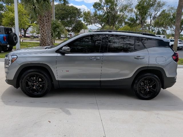 Used 2023 GMC Terrain AT4 AWD/4WD image 10