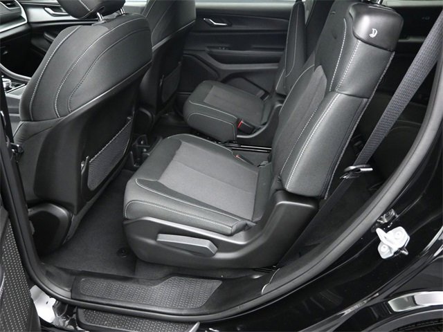 Used 2025 Jeep Grand Cherokee L Laredo w/ Luxury Tech Group I image 21