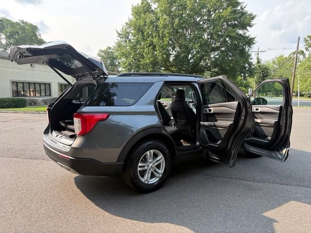 Certified 2022 Ford Explorer XLT w/ Equipment Group 202A AWD/4WD image 19