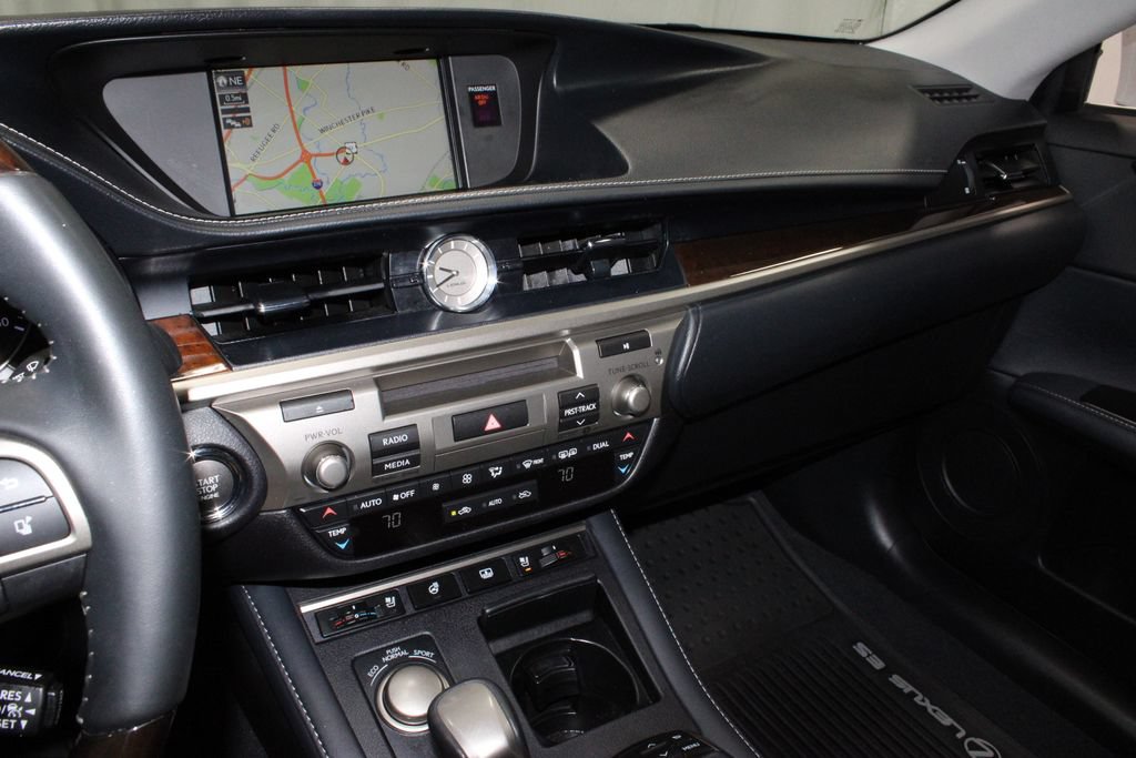 Used 2017 Lexus ES 350 FWD image 29