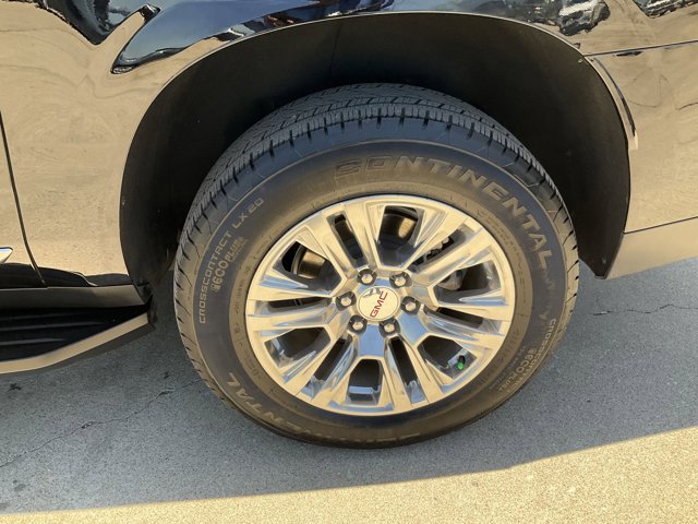 Used 2025 GMC Yukon XL Denali AWD/4WD image 14