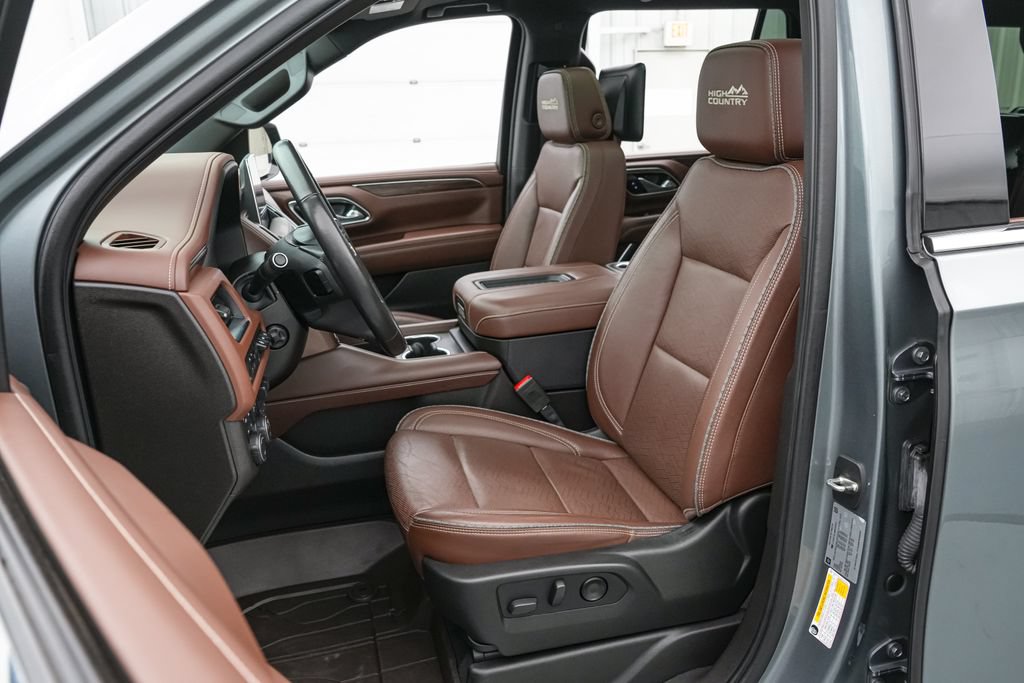 Used 2021 Chevrolet Tahoe High Country AWD/4WD image 13