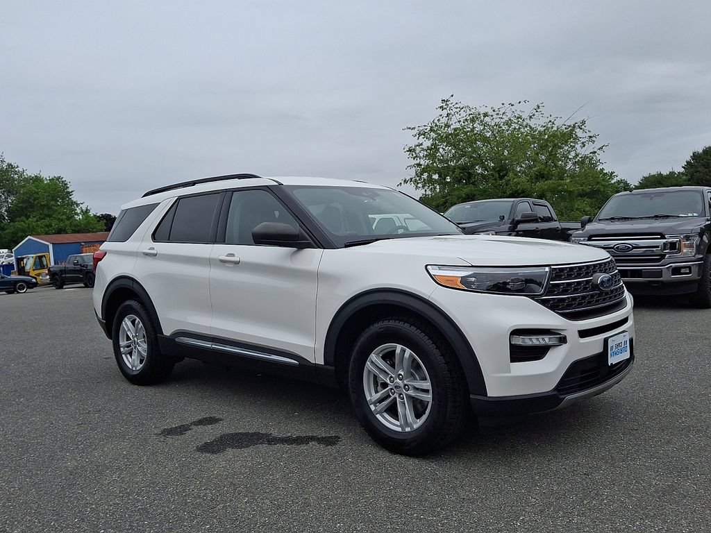Certified 2023 Ford Explorer XLT w/ Equipment Group 202A