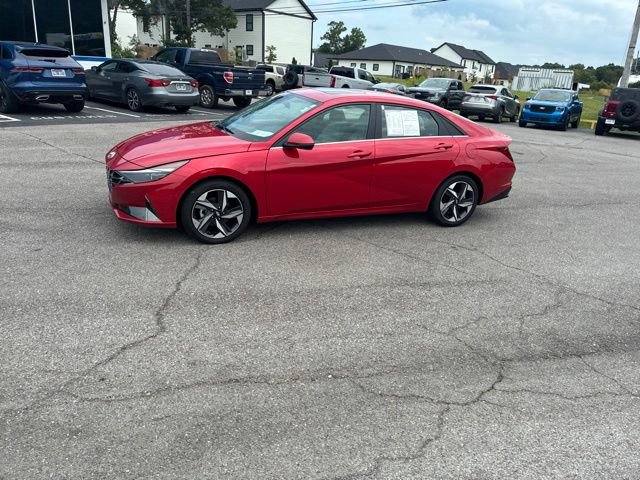 Used 2023 Hyundai Elantra Limited FWD image 15