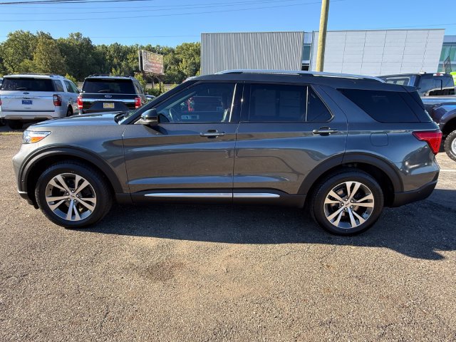 Certified 2020 Ford Explorer Platinum w/ Premium Technology Package AWD/4WD image 8