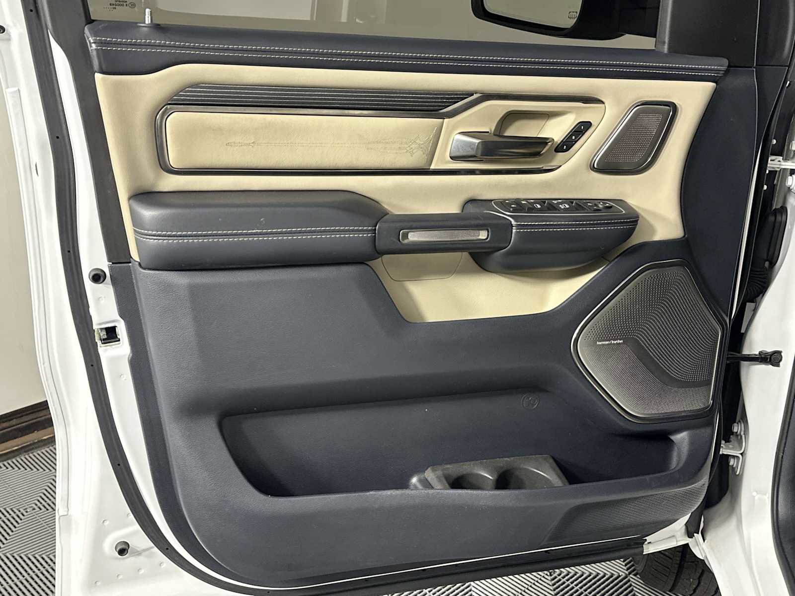 Used 2021 RAM 1500 Limited image 10