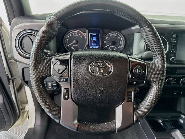 Used 2022 Toyota Tacoma TRD Off-Road AWD/4WD image 12