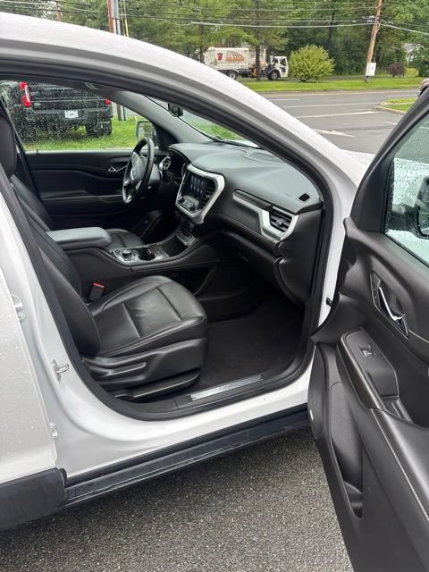 Used 2023 GMC Acadia SLT AWD/4WD image 19