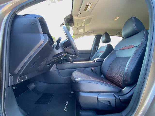 Used 2026 Nissan Kicks SR FWD image 12