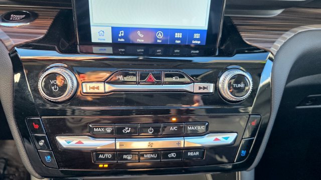 Certified 2023 Ford Explorer Limited w/ Limited Technology Package AWD/4WD image 23