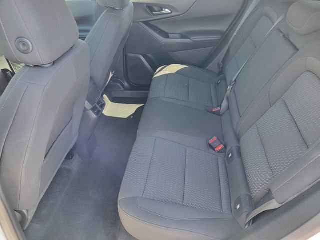 Used 2026 Chevrolet Equinox LT AWD/4WD image 30