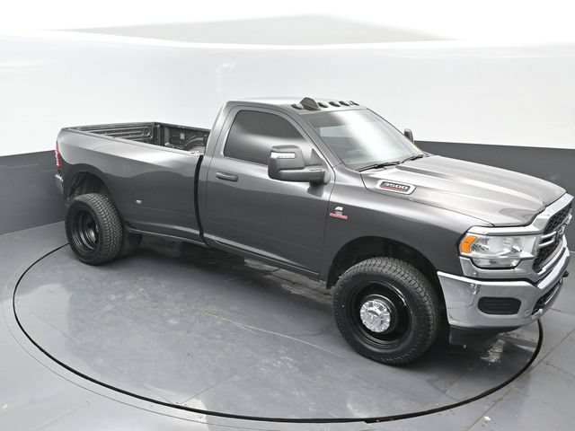 Used 2024 RAM 3500 Tradesman w/ Chrome Appearance Group AWD/4WD image 19