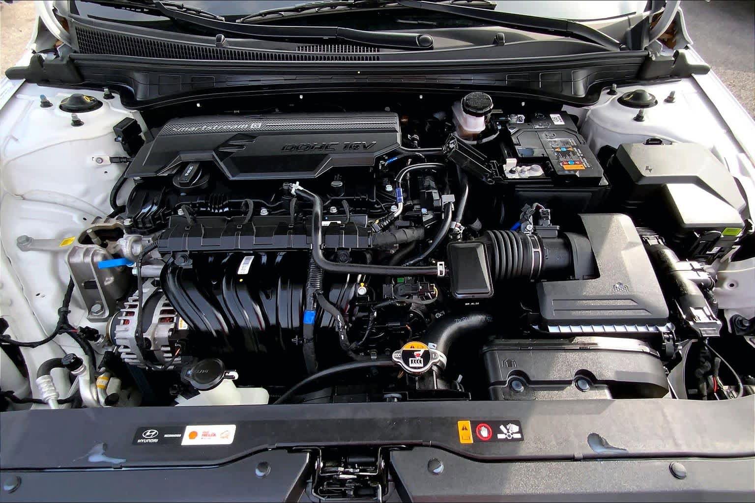 Used 2025 Hyundai Elantra Sport FWD image 27