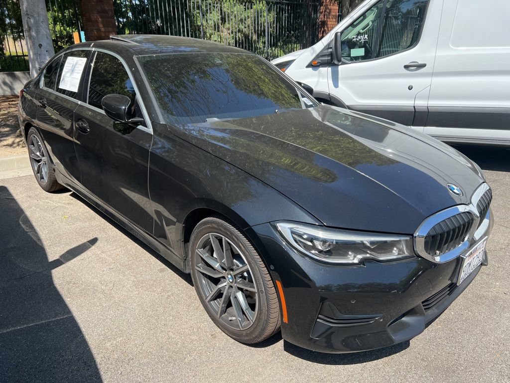 Used 2019 BMW 330i Sedan w/ Convenience Package RWD image 2