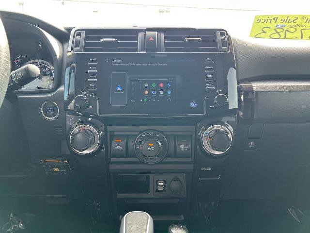 Used 2022 Toyota 4Runner TRD Off-Road AWD/4WD image 28