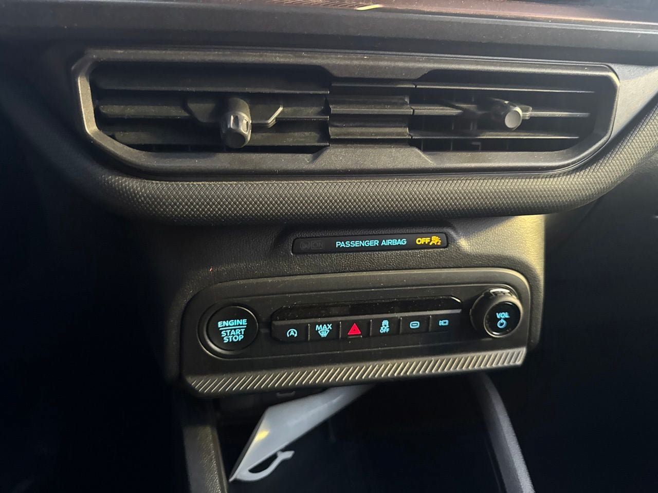 Certified 2025 Ford Bronco Sport Outer Banks AWD/4WD image 13