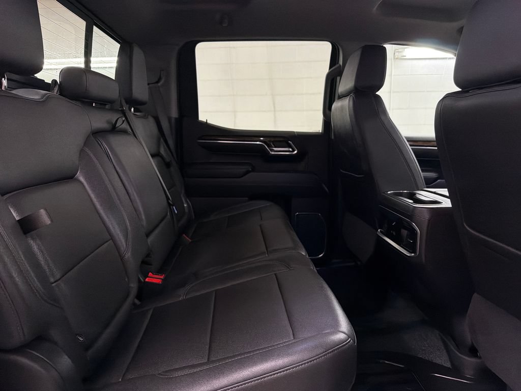 Used 2025 GMC Sierra 1500 Elevation w/ Elevation Premium Package AWD/4WD image 31