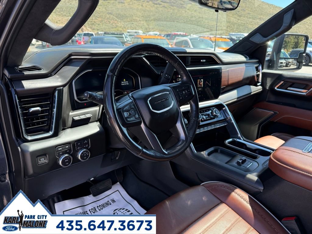 Used 2024 GMC Sierra 3500 Denali Ultimate AWD/4WD image 16