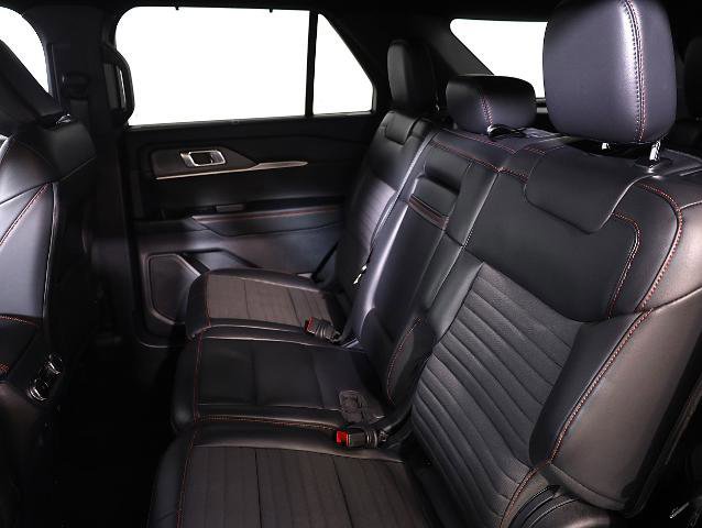 Certified 2025 Ford Explorer ST-Line w/ Premium Package image 13