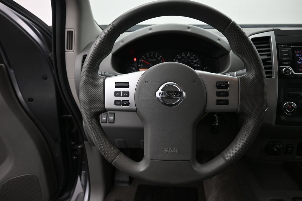 Used 2018 Nissan Frontier SV AWD/4WD image 4