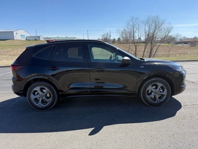 Certified 2024 Ford Escape ST-Line w/ Tech Pack #1 image 5