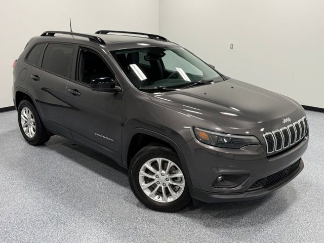Used 2022 Jeep Cherokee Latitude Lux w/ Sun & Sound Group AWD/4WD image 39