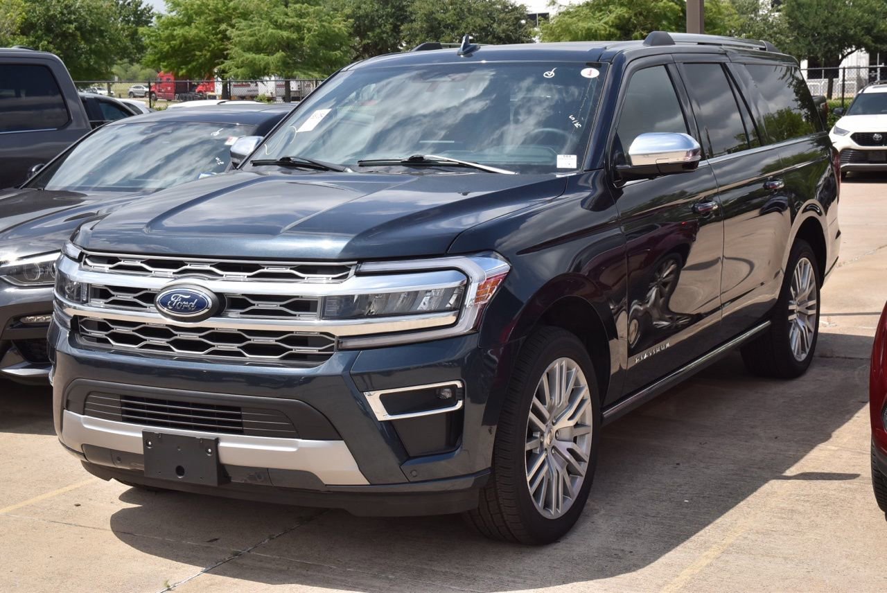 Certified 2024 Ford Expedition Max Platinum AWD/4WD image 2