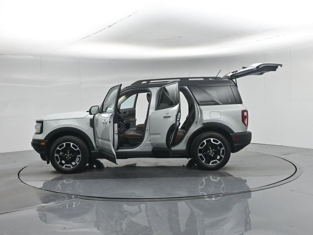 Certified 2023 Ford Bronco Sport Outer Banks w/ Tech Package AWD/4WD image 39