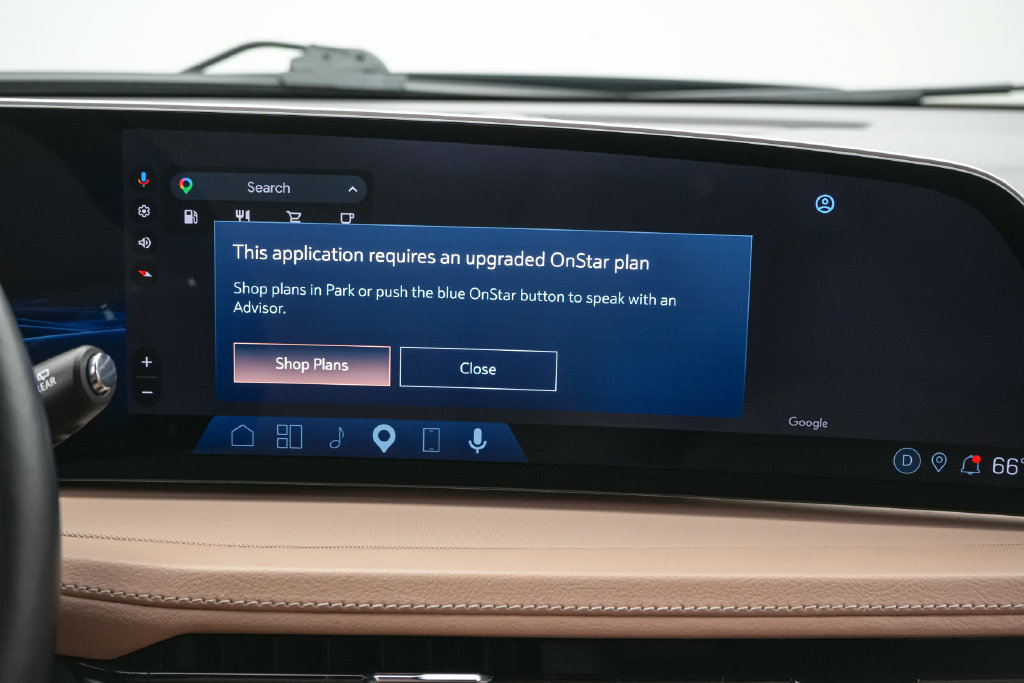 Used 2024 Cadillac XT4 Luxury w/ LPO, Floor Liner Package AWD/4WD image 18