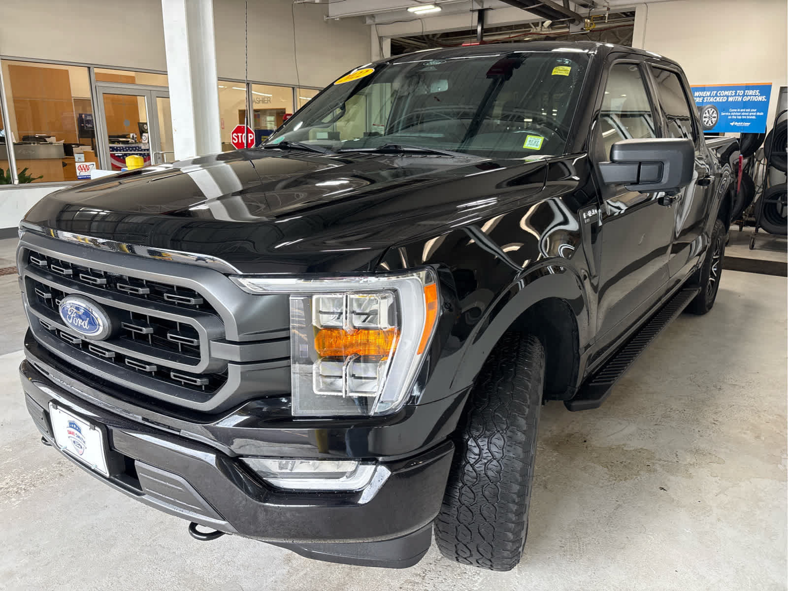 Certified 2022 Ford F150 XLT w/ Equipment Group 302A High AWD/4WD image 4
