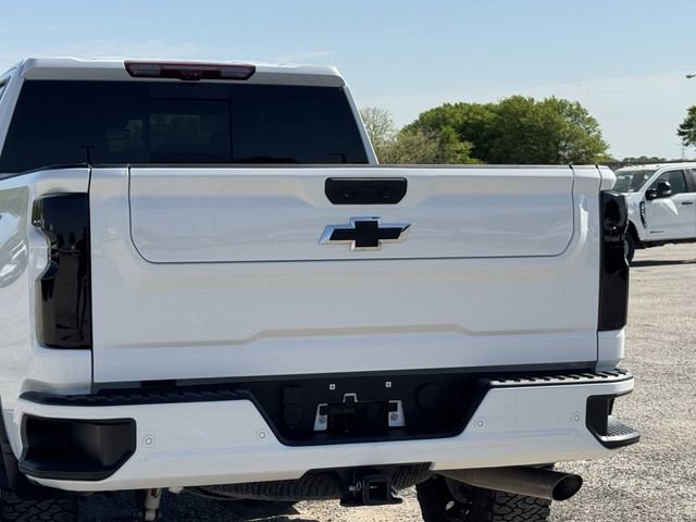 Used 2024 Chevrolet Silverado 2500 LTZ w/ LTZ Plus Package AWD/4WD image 7