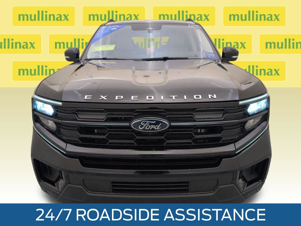 Certified 2025 Ford Expedition Active image 14