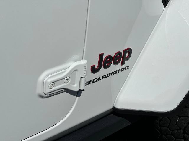 Used 2023 Jeep Gladiator Rubicon w/ LED Lighting Group AWD/4WD image 24