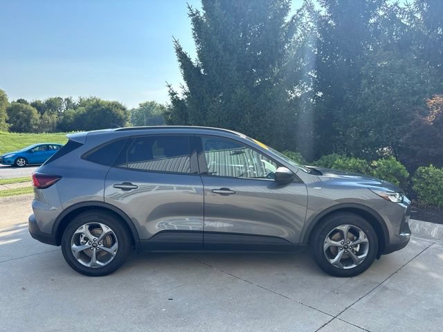 Certified 2026 Ford Escape ST-Line FWD image 5