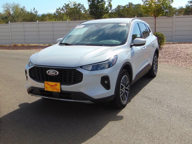 Certified 2026 Ford Escape SE FWD image 9