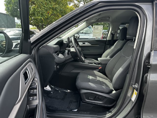 Certified 2025 Ford Explorer Active AWD/4WD image 18
