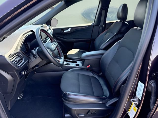 Certified 2023 Ford Escape ST-Line w/ Tech Pack #1 FWD image 18