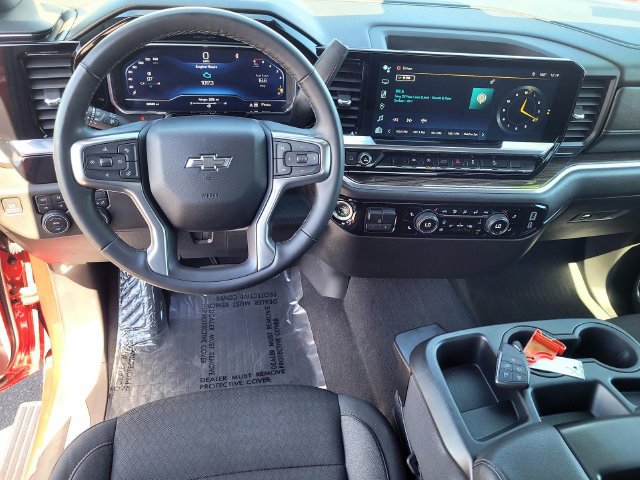 Used 2024 Chevrolet Silverado 1500 RST AWD/4WD image 9