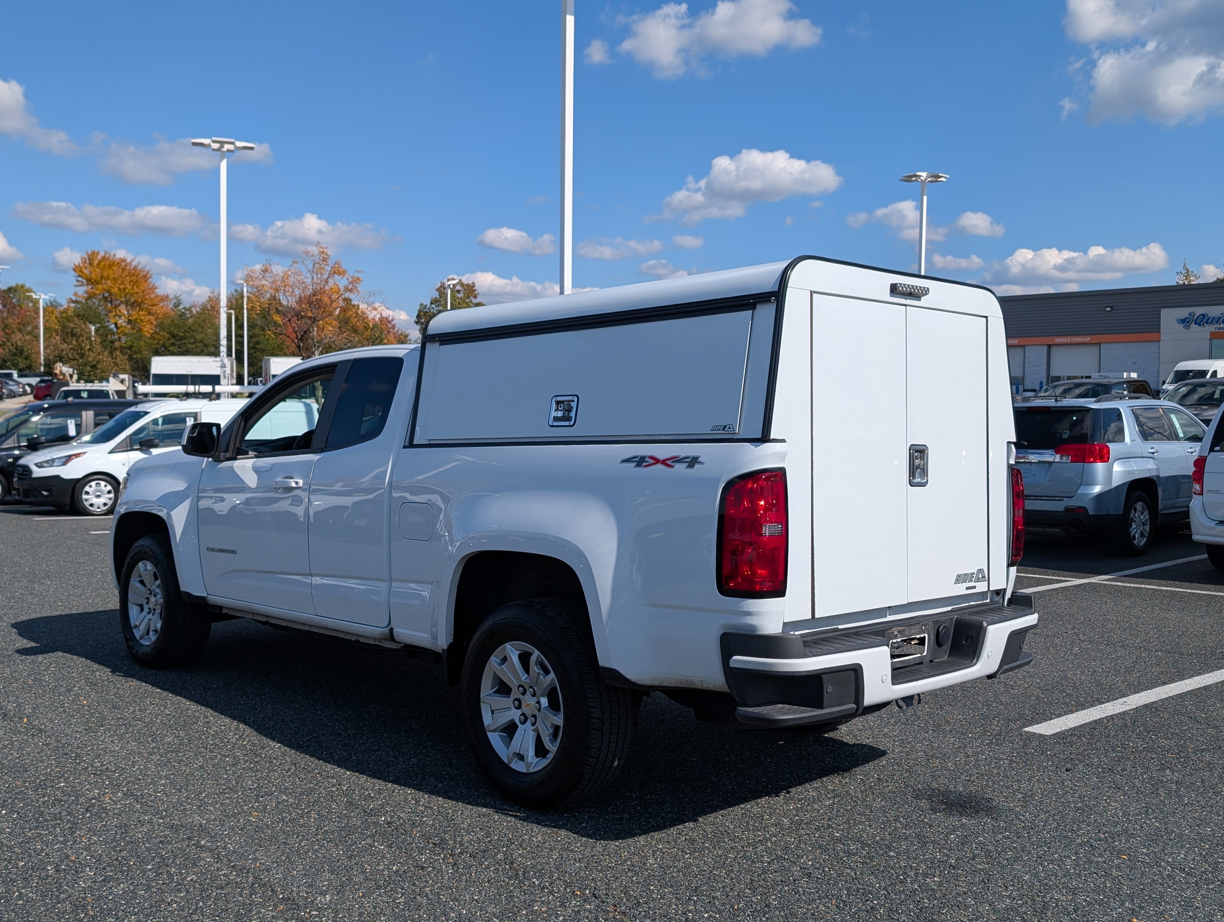 Used 2022 Chevrolet Colorado LT w/ Safety Package image 3