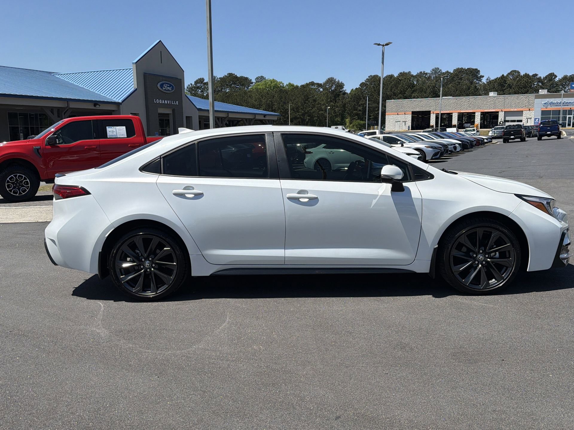 Used 2025 Toyota Corolla XSE image 32