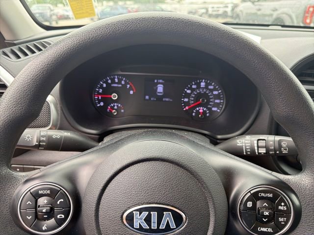 Used 2020 Kia Soul LX FWD image 11