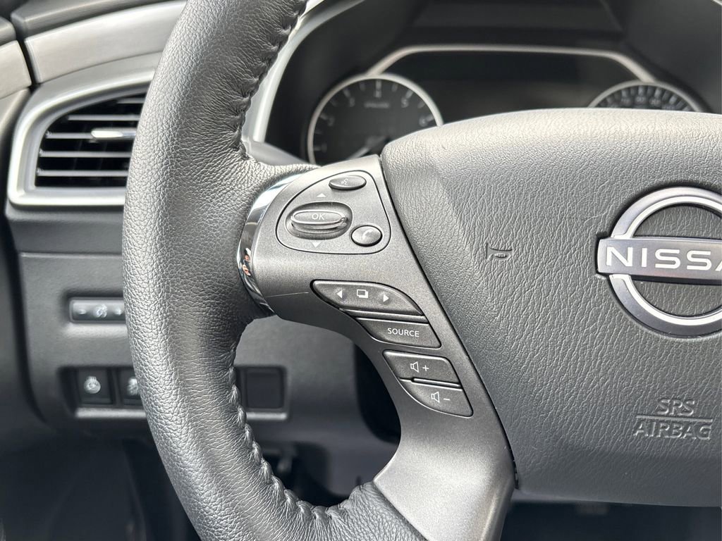 Used 2024 Nissan Murano SV image 34