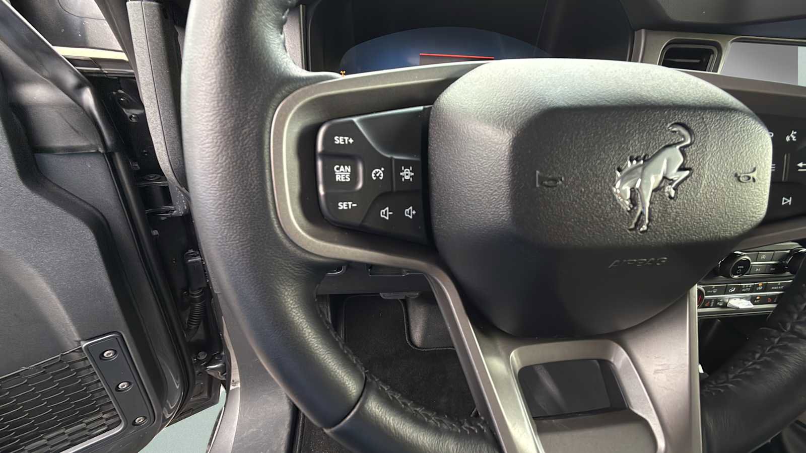 Certified 2025 Ford Bronco Badlands image 28