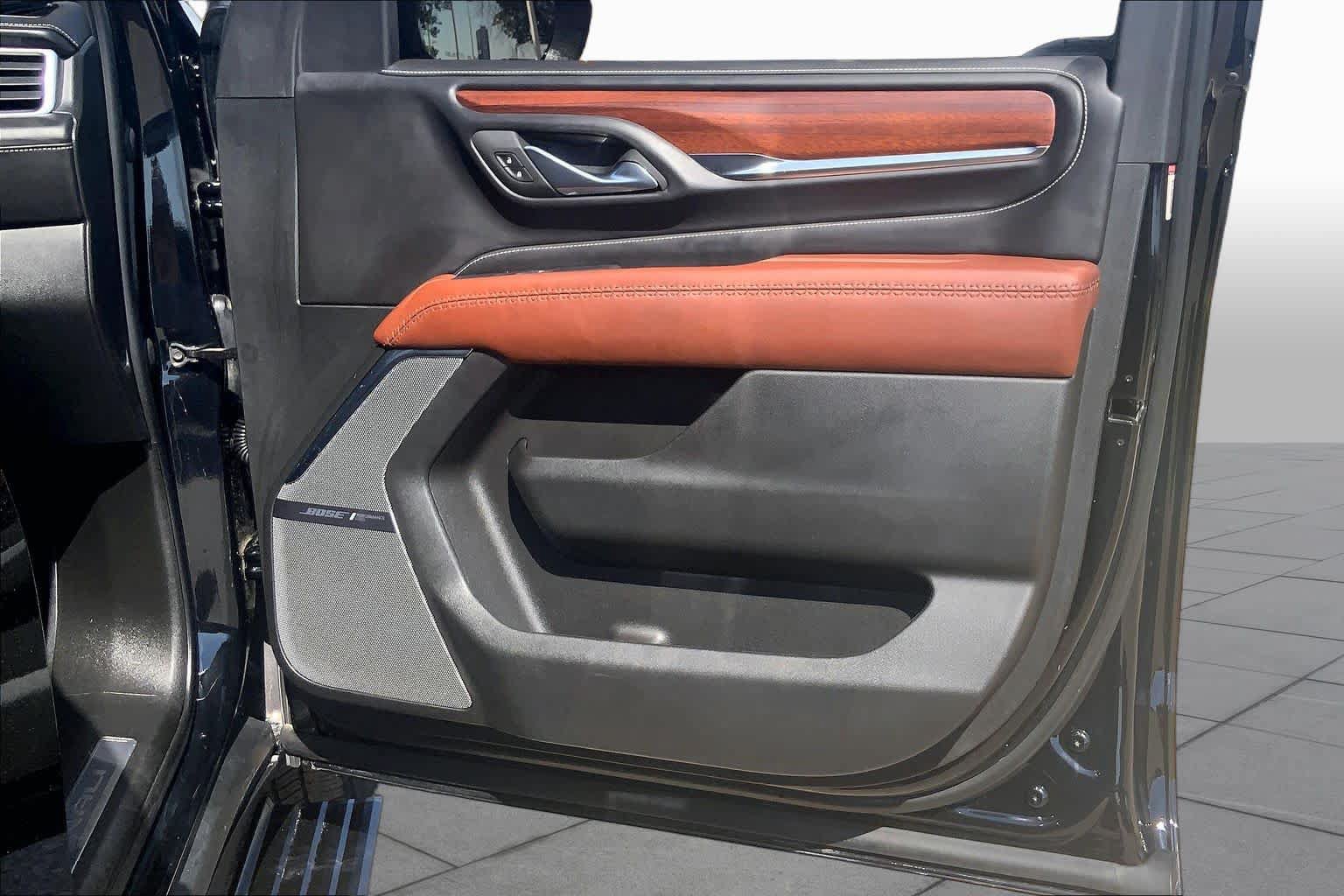 Used 2023 GMC Yukon Denali Ultimate w/ LPO, Floor Liner Package AWD/4WD image 23