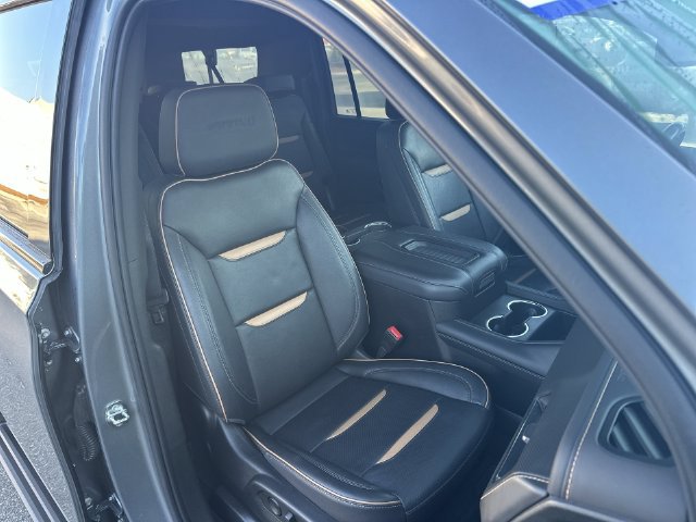 Used 2022 GMC Yukon XL AT4 w/ Max Trailering Package AWD/4WD image 27