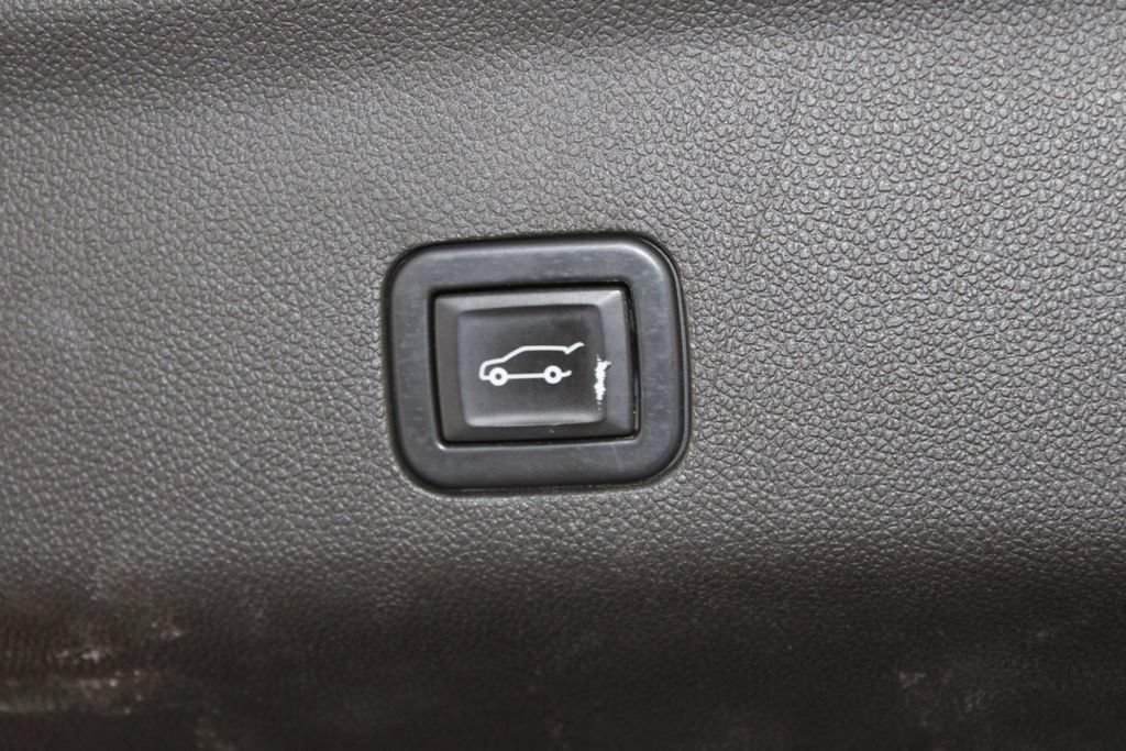 Used 2021 Cadillac Escalade ESV Sport Platinum AWD/4WD image 18