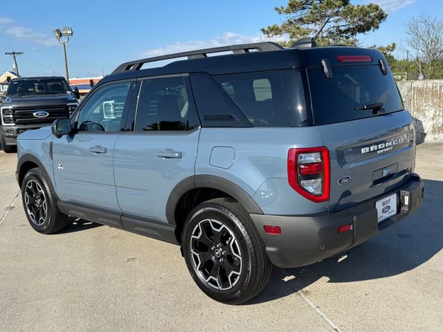 Certified 2025 Ford Bronco Sport Outer Banks w/ Outer Banks Tech Package+ AWD/4WD image 3