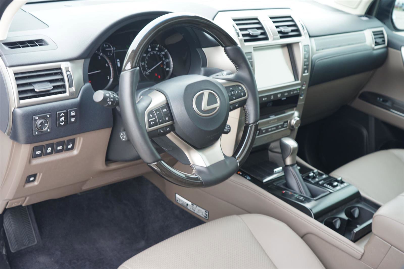 Used 2021 Lexus GX 460 Luxury w/ Off Road Package AWD/4WD image 9